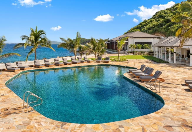 Pool Deck shot of Yacht Club Pool